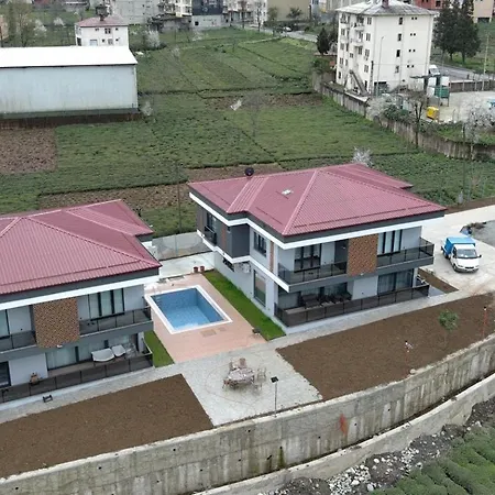 Alaca Konaklari / 5 Bedrooms / Swimming Pool / 3x Airconditioning Villa *